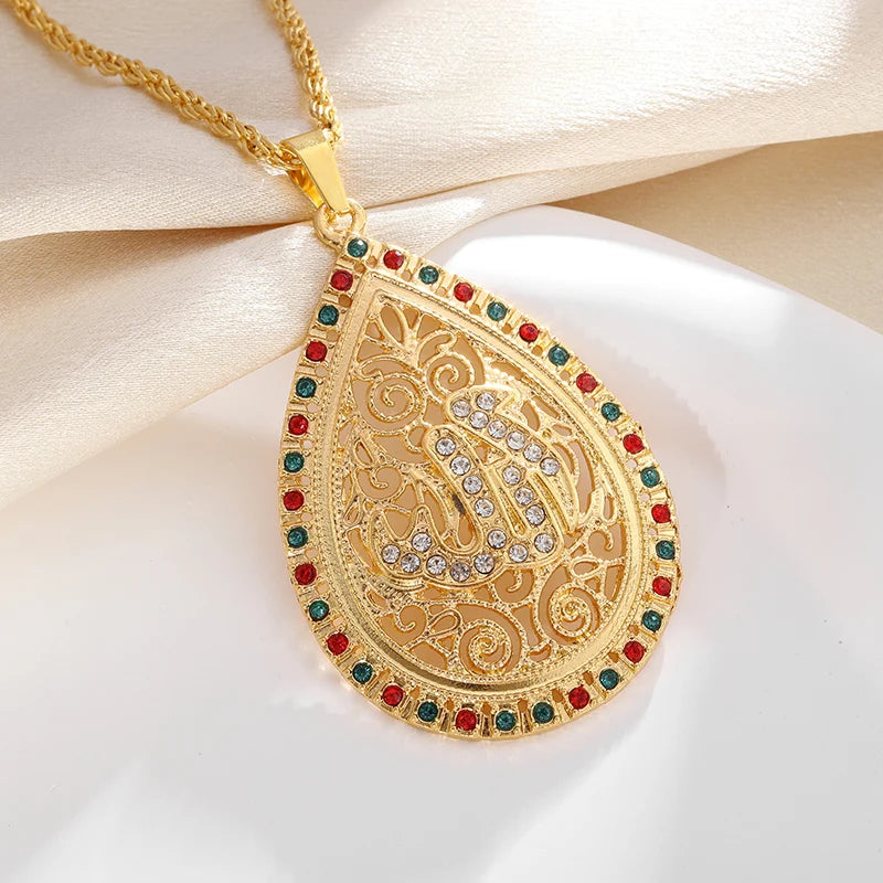 Necklace Men Women Gift Fashionable and Exquisite Golden Shiny Pendant.